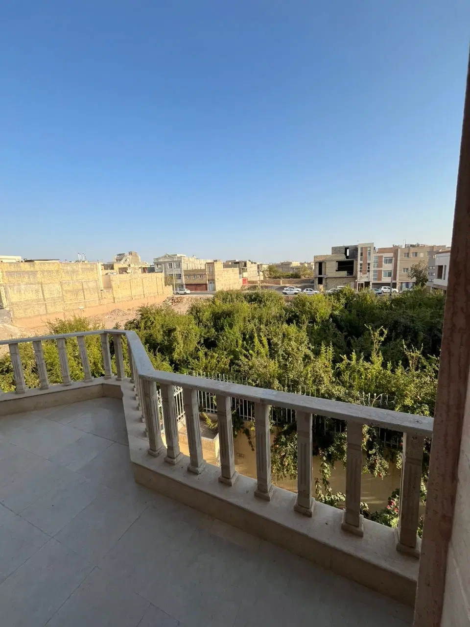 باغ بزرگ فروشی موقعیت  حسین آباد ریسمانی