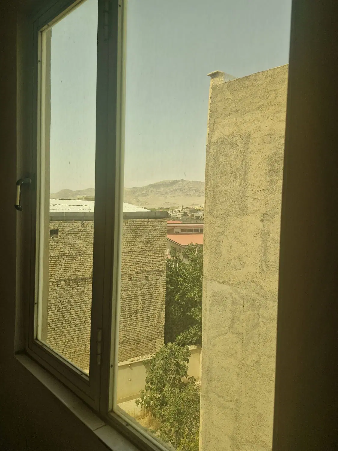 واحد مسکونی ۶۶ متری دوخواب سند تک برگ