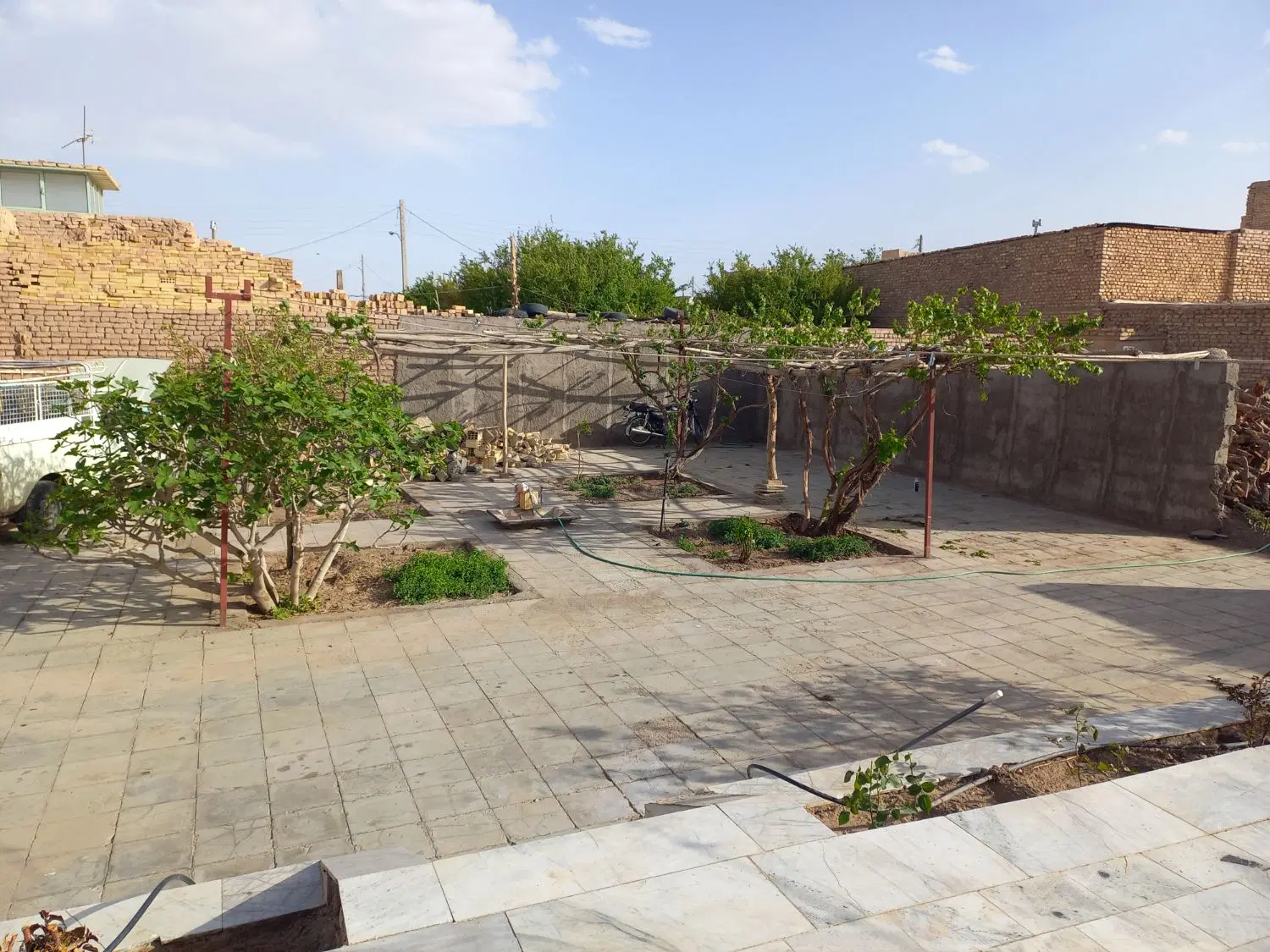 زمین بیت الزهرا ۲۴