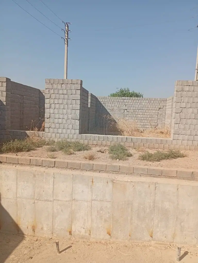 باغچه ۵۰۰ متری سر دو نبش عباس آباد نیم ساخته