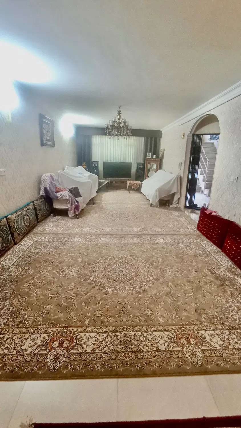 آپارتمان همکف ۹۵متری کریمی۱۵عباسی نورگیر خوب