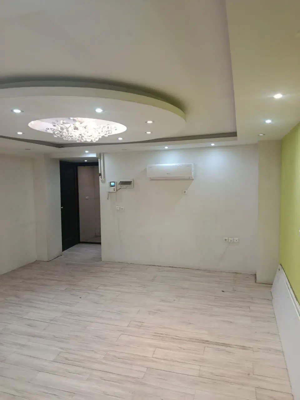 ۹۰ متر اداری زیرزمین شیک