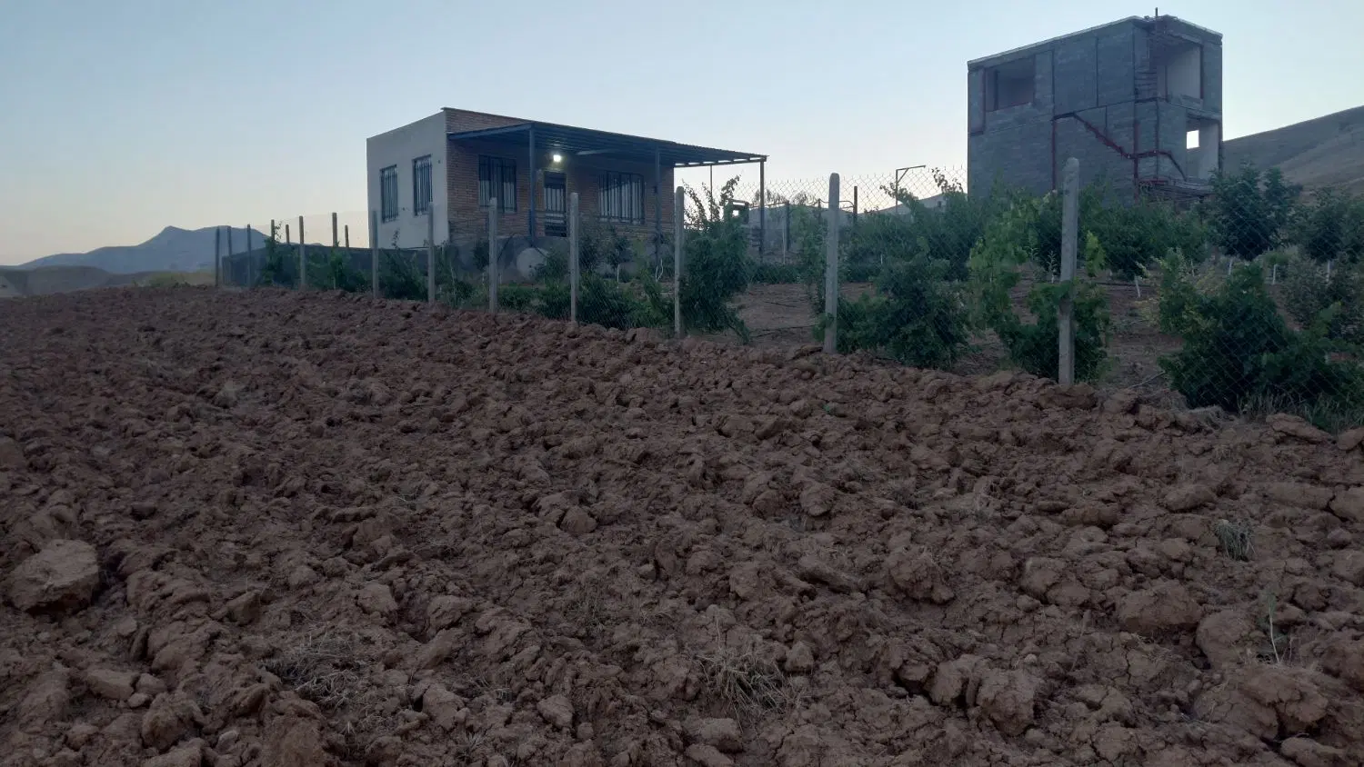 زمین کشاورزی جهت خانه باغ