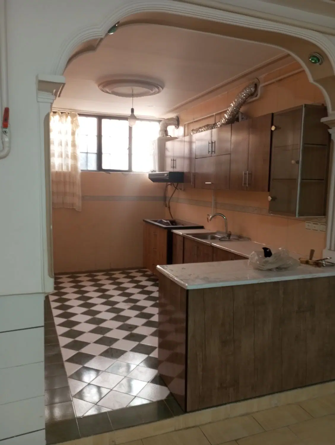 زیر زمین اجاره ای