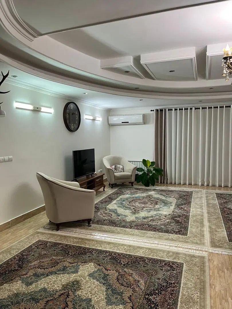 آپارتمان ۱۶۰متری خیابان گلها
