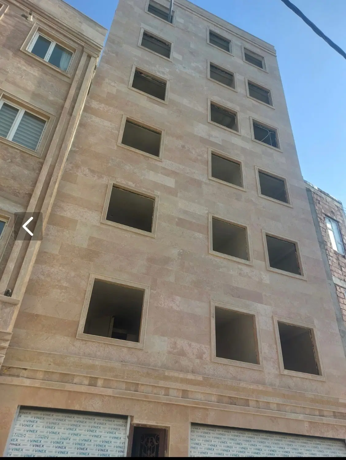 فروش واحد در خیابان نقدی حکیم نظامی