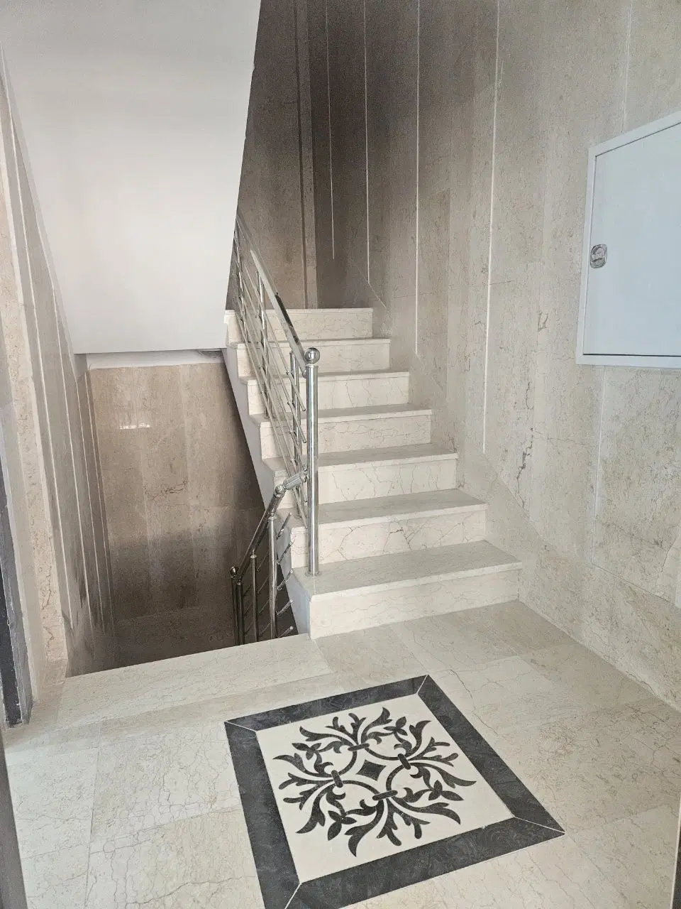 آپارتمان ۶۱ متری