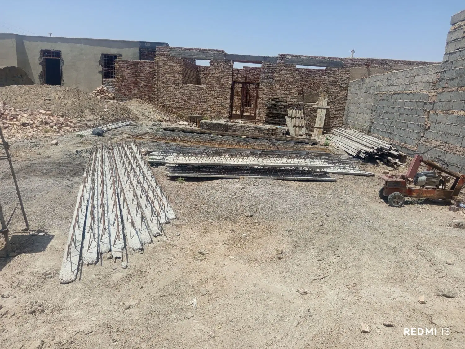 یک عدد منزل مسکونی