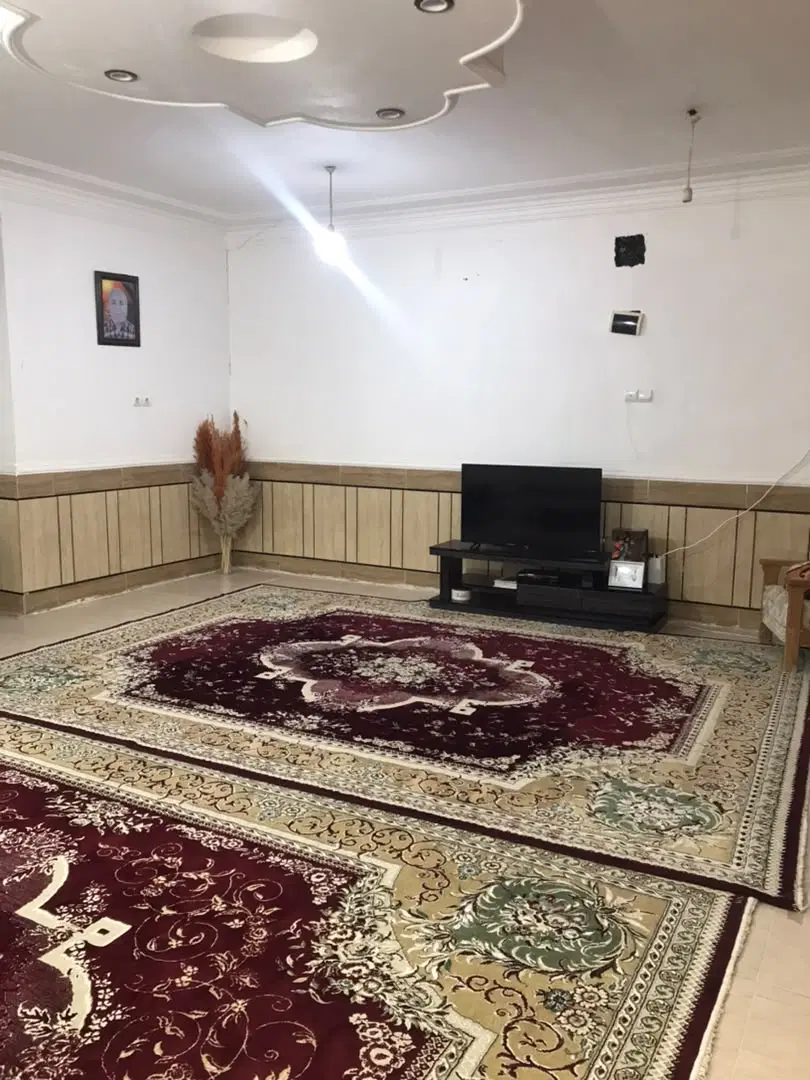 خونه ویلای دوخوابه هشت بنگله پشت بازارچه
