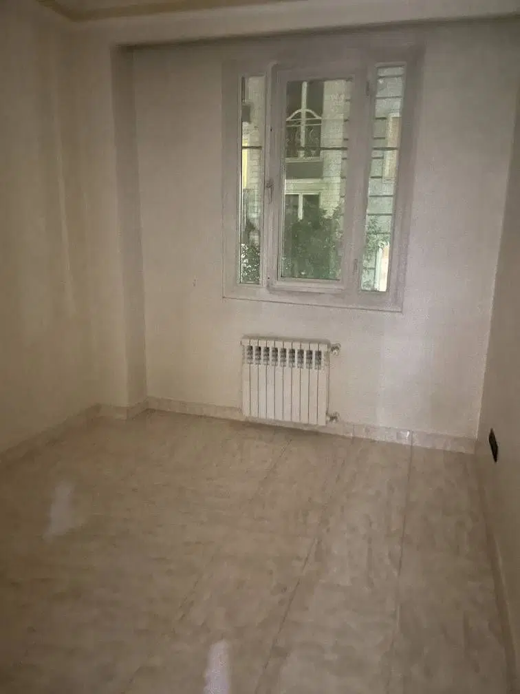 ۶۴متر تکواحدی ط اول ۲خواب نزدیک مترو پیروزی