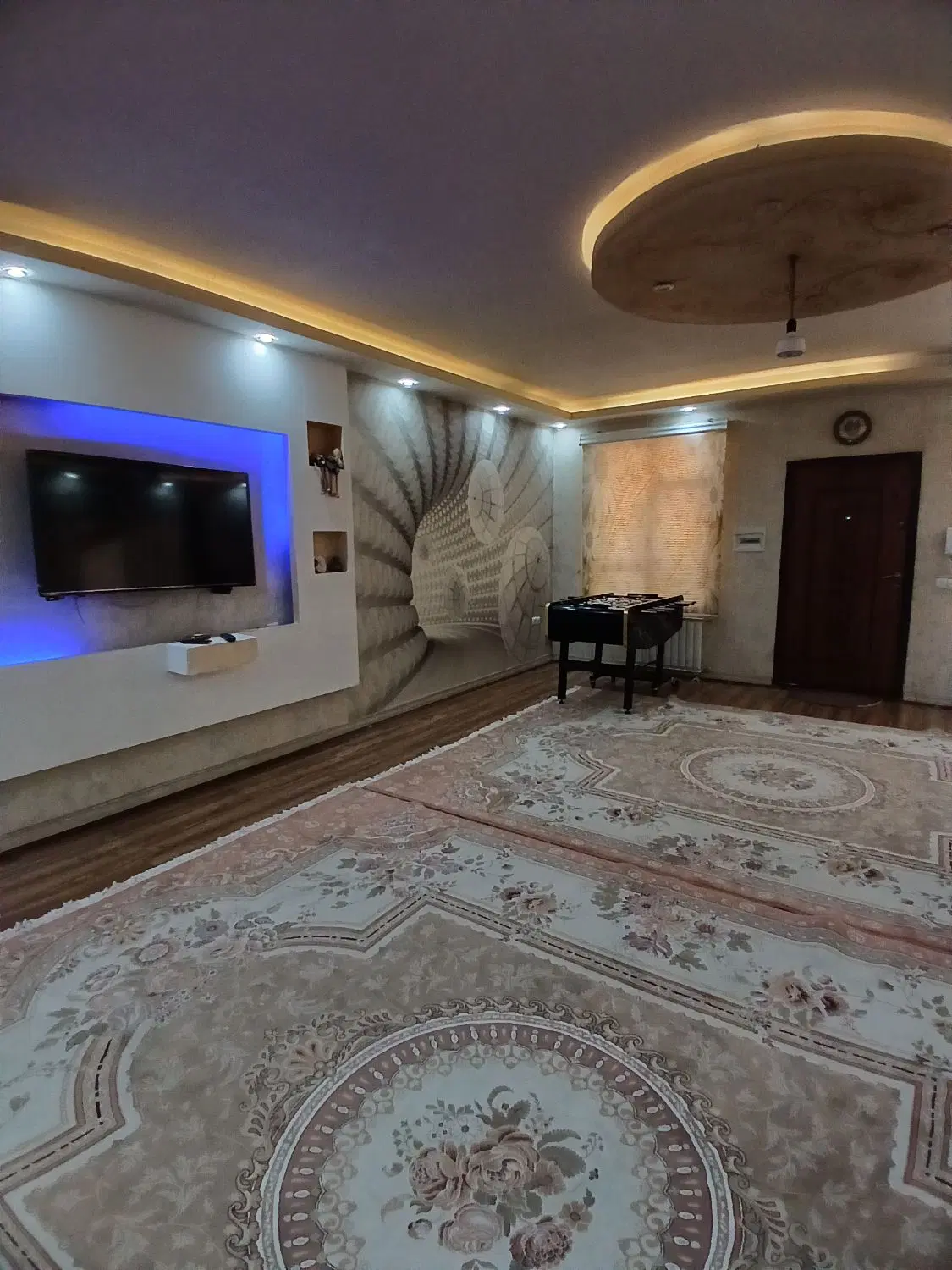 باغ ویلا اجاره‌ی استخر داره
