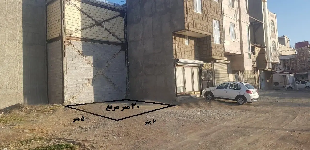 سی متر مربع زمین تجاری سند دار در شهرک معلم