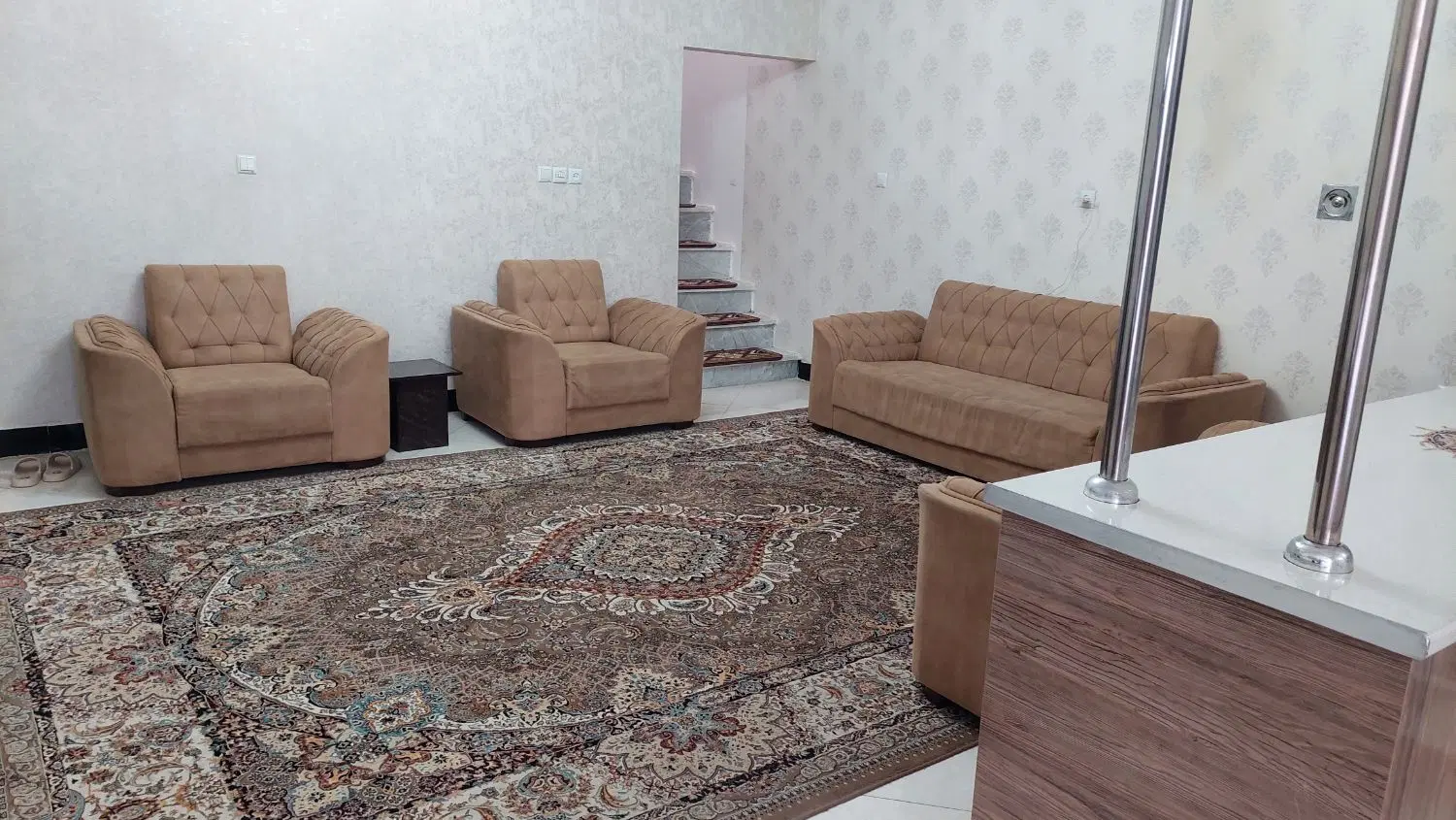 خانه دو طبقه بعثت ۶۱