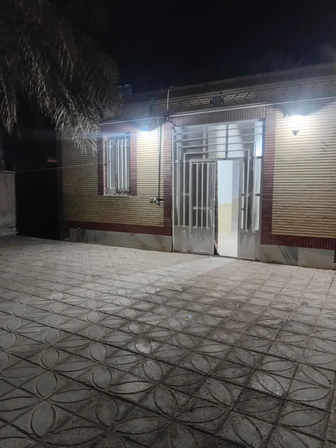 منزل مسکونی