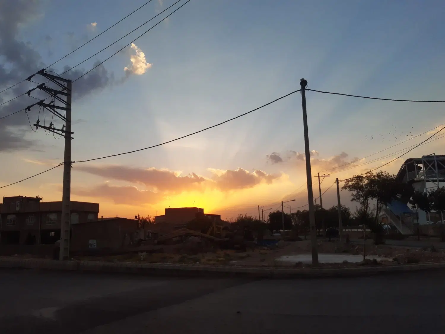 منزل ویلایی ۳۱۰ متر حمید اباد
