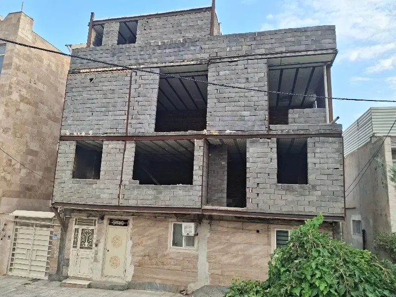 خانه نیمه کاره پردیس
