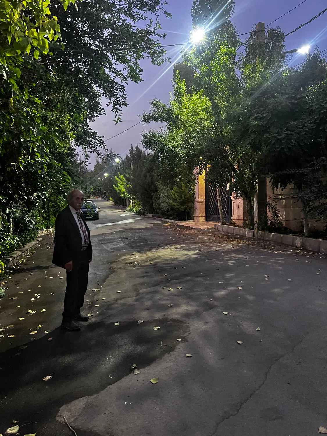 کردان کوهسارکوشک زر۱۳۰۰متر۲۲۰بنا شهرک ویلایی جنگلی