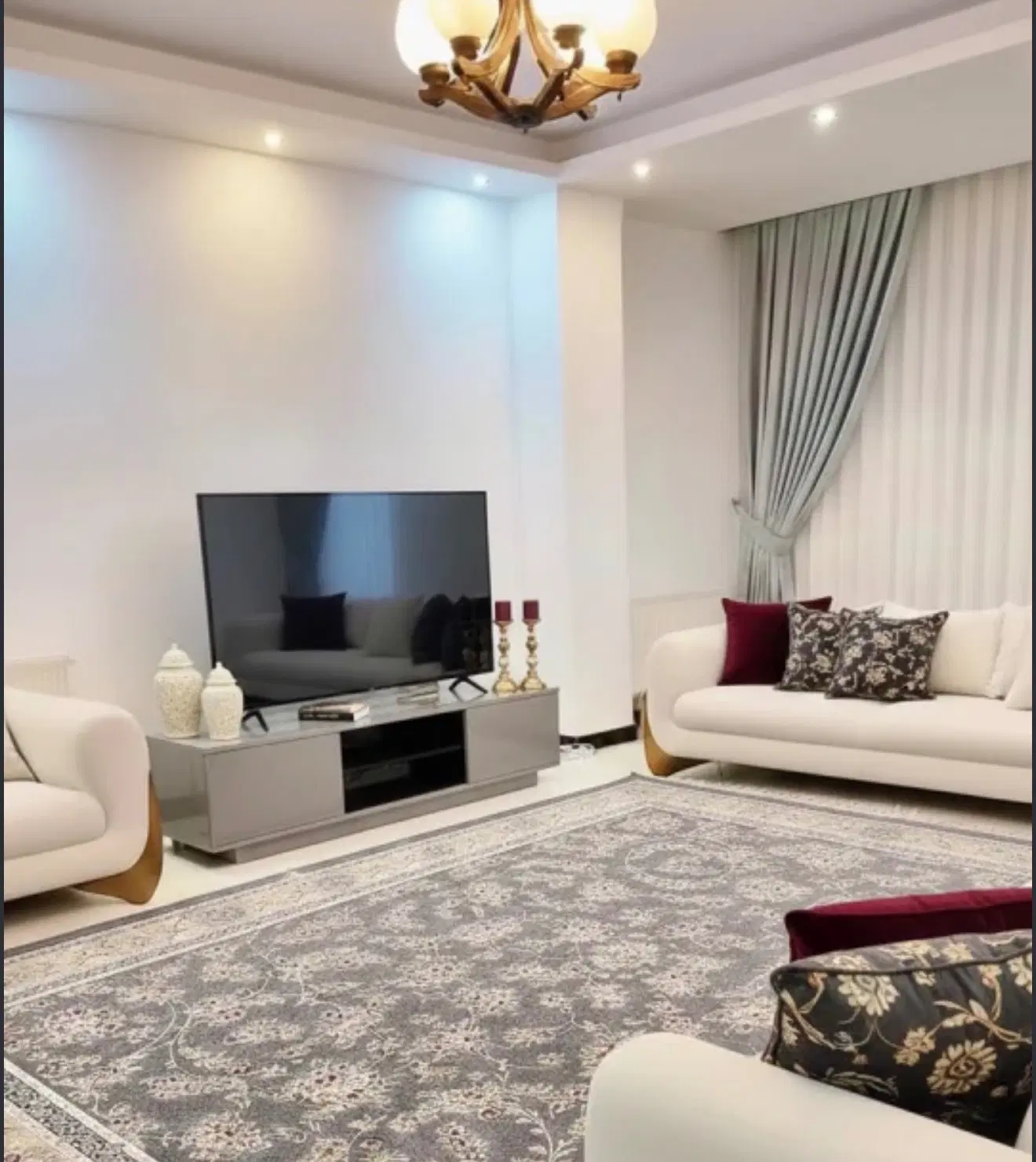 واحد ۸۴متری داروپخش