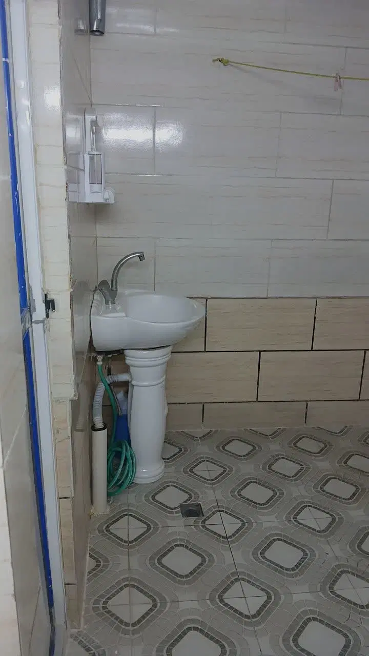 سویت ۵۰ متری واقع در بلوار تخت جمشید شرقی کوچه ۲۶