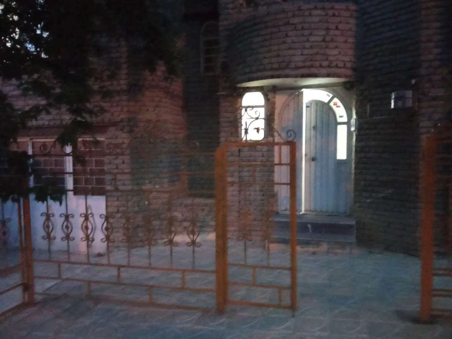خانه تک سرویس شهرک ولیعصر