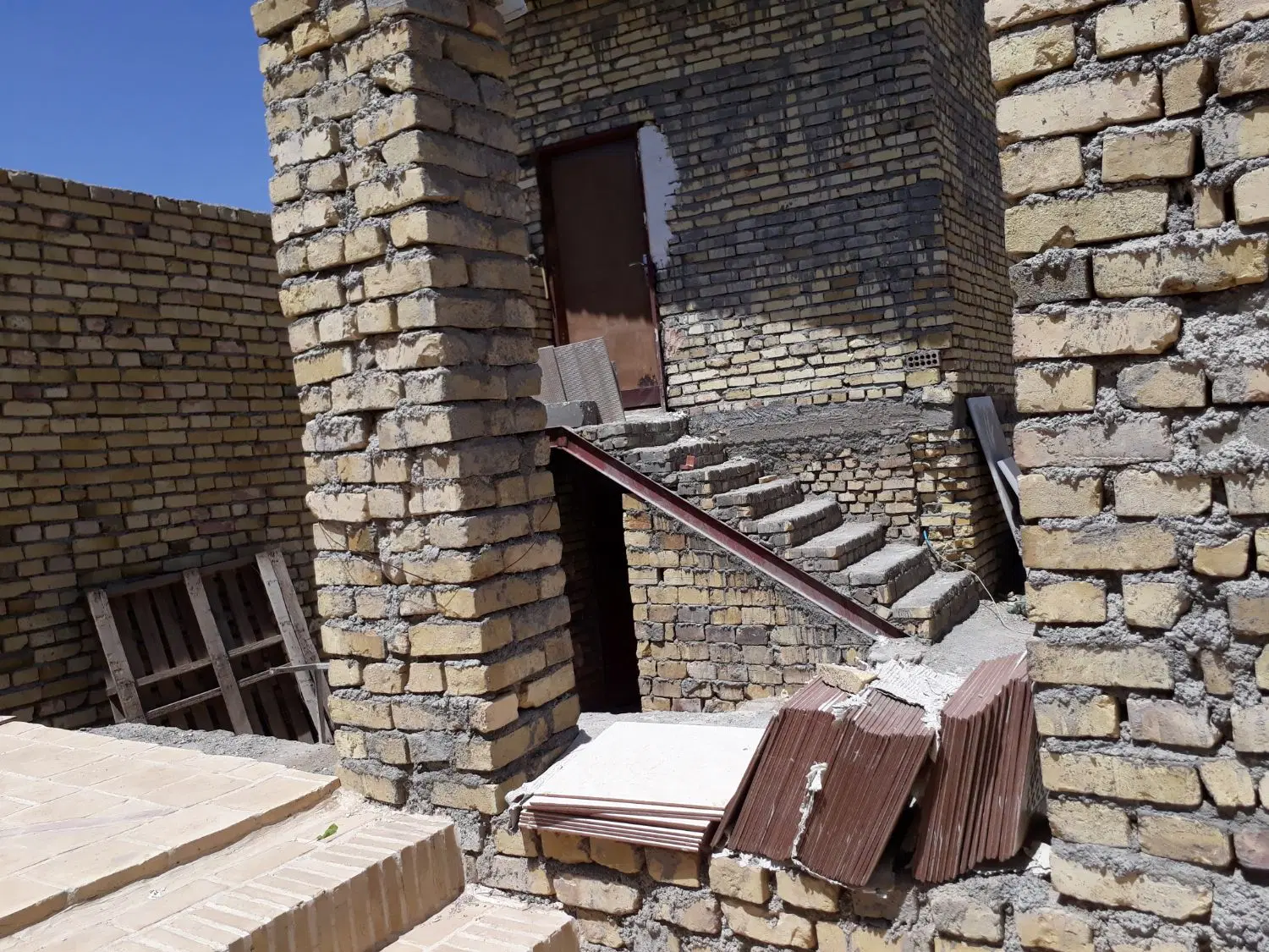 باغ سانیج بسیار سر سبز