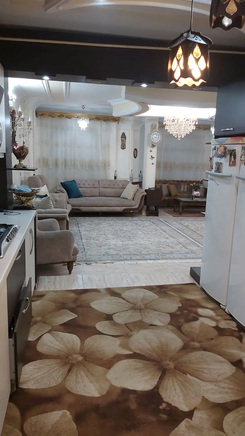 یک خونه لاکچری و زیبا