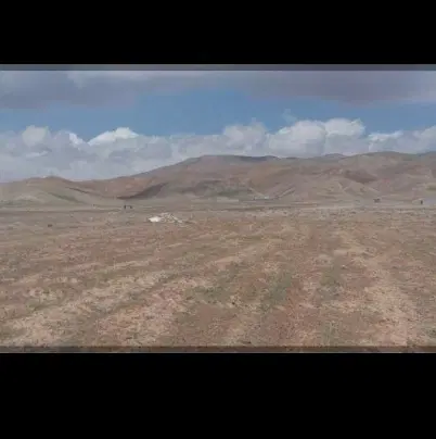 ۲۴ قصب زمین مسکونی حصار کشیده