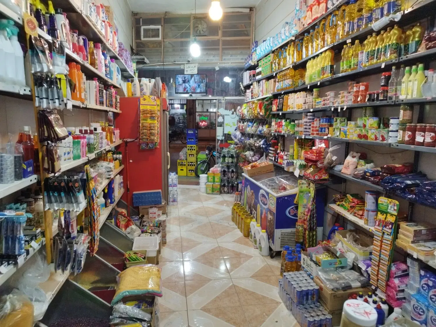 واگذاری سوپرمارکت واقع در اقبالیه
