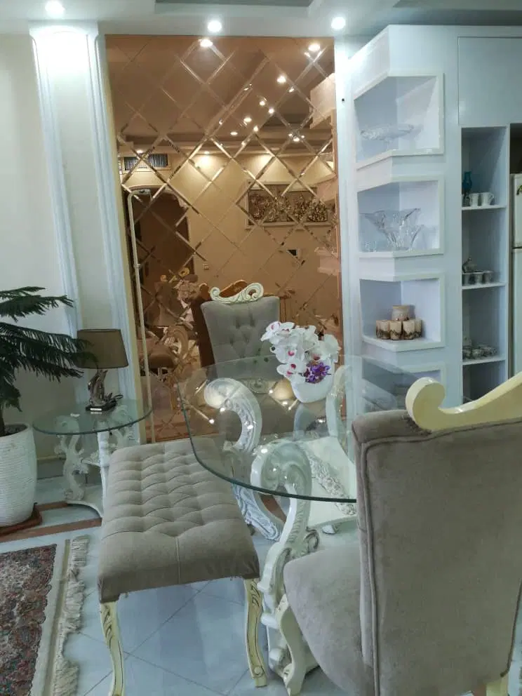 آپارتمان تک واحدی کلا ۳ واحد طبقه سوم تجاری