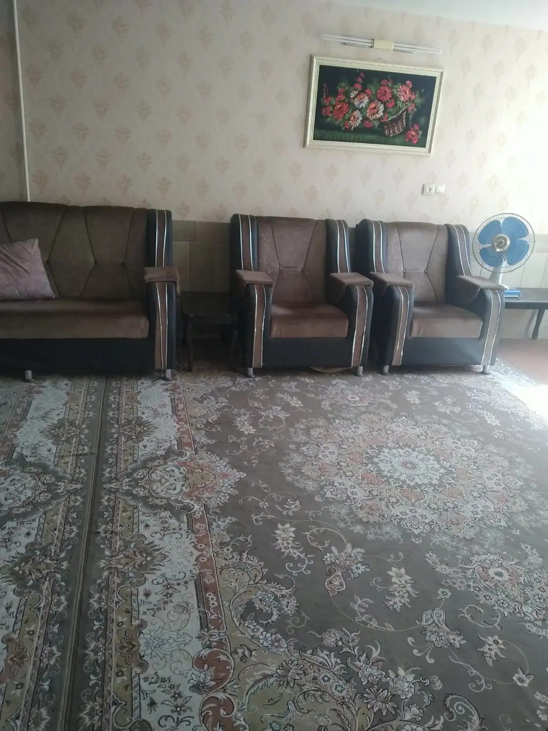 یک طبقه مسکونی رایگان