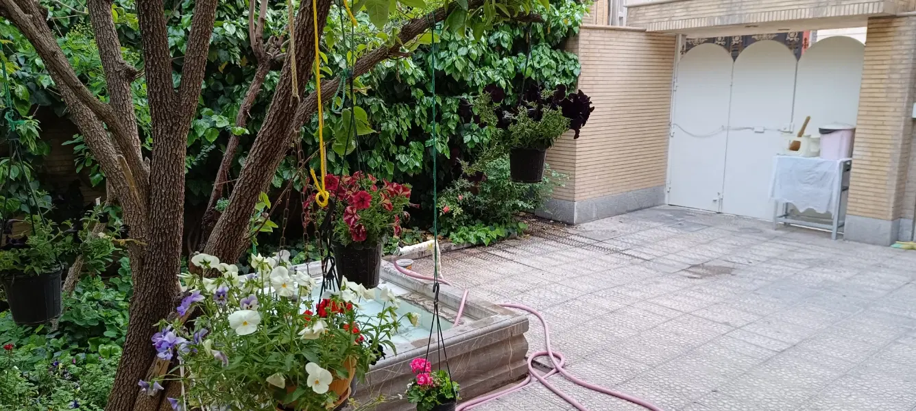 فروش کلیدی زمین ویلایی چند قدمی میدان نقش جهان