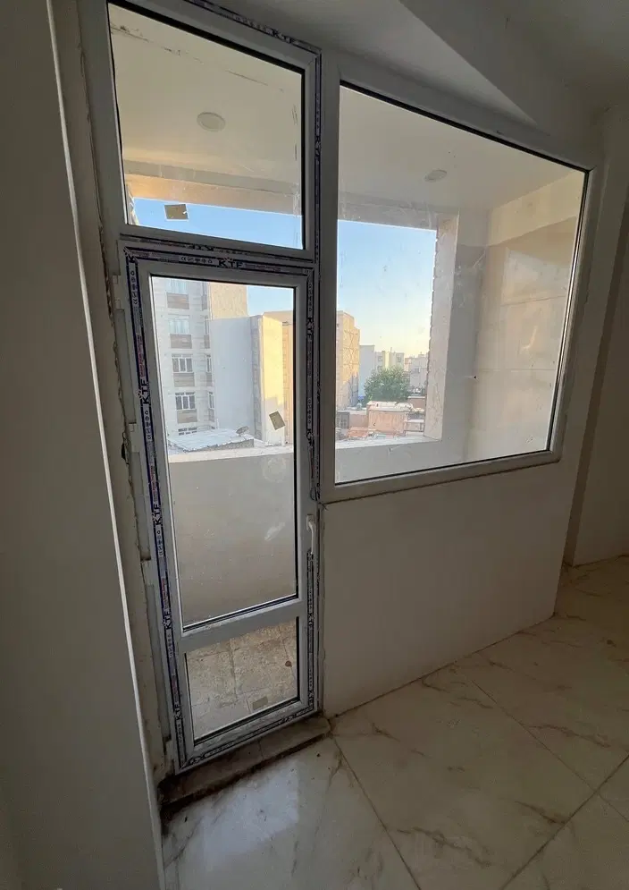 45متری_ پارکینگ، آسانسور، انباری