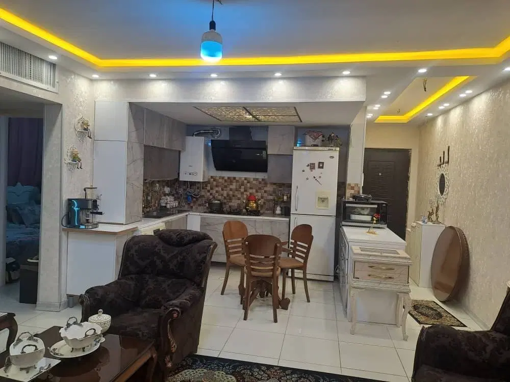 دو خوابه سند دار ملکی بر خیابان صدرا