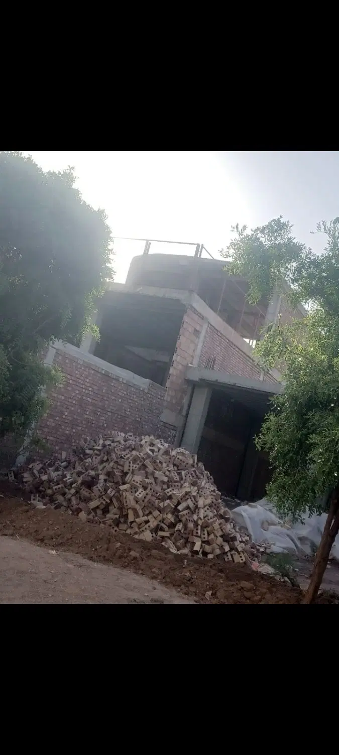 ساختمان نیمساز سه طبقه فکوری ۸