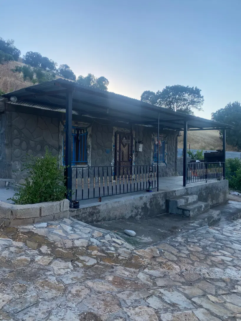 خانه باغ در ده توت نرسیده به شروینه