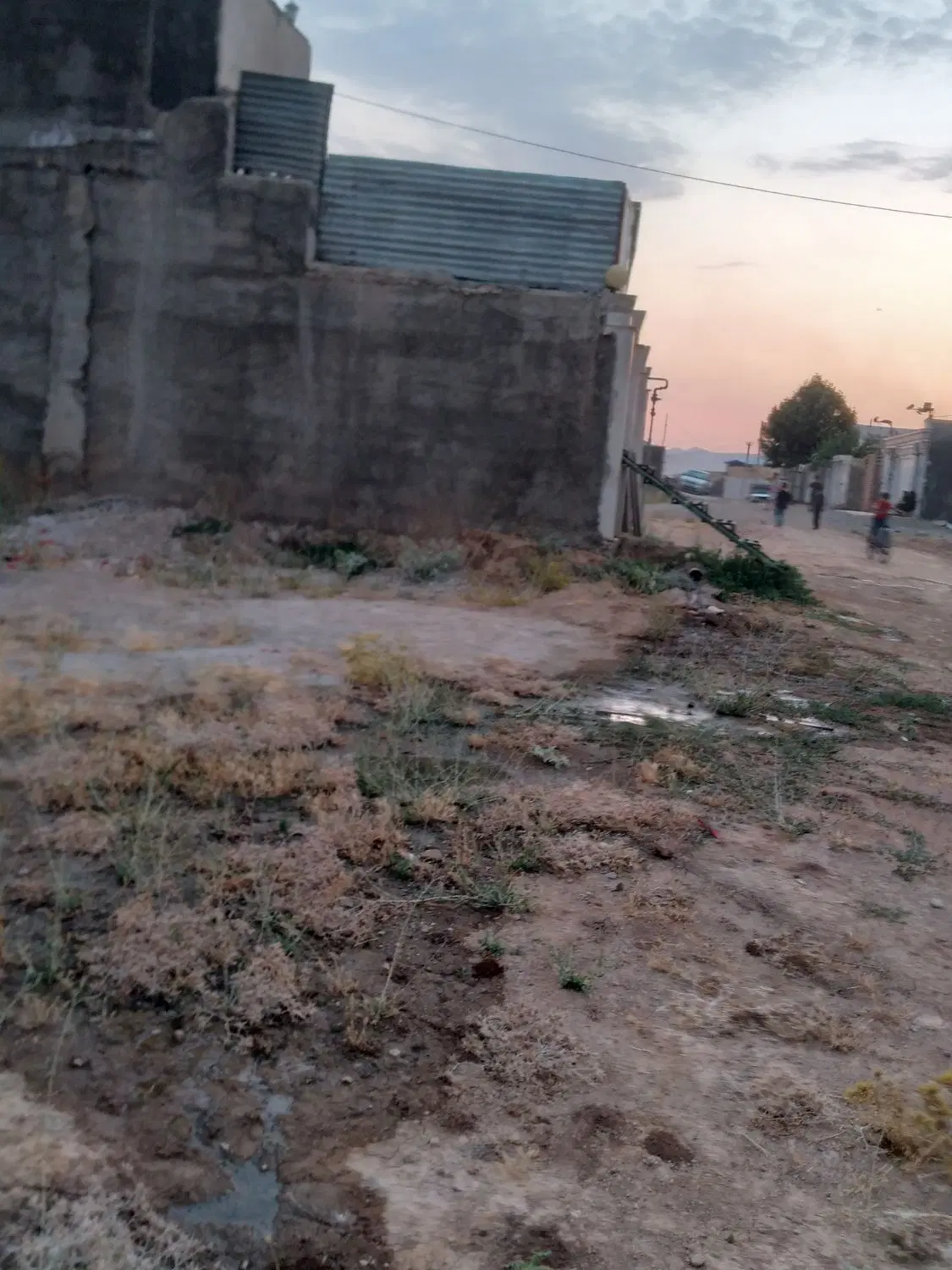 زمین ۱۲۰ متری شهرک امام گلستان ۱۱