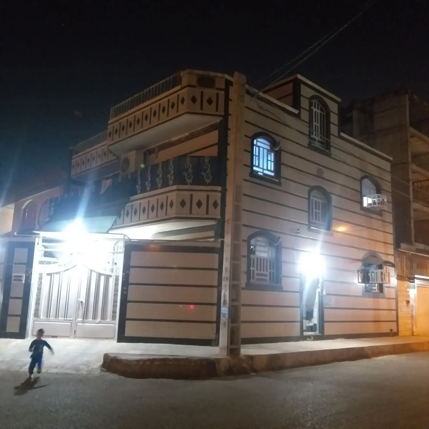 اصلی کمپلوشمالی