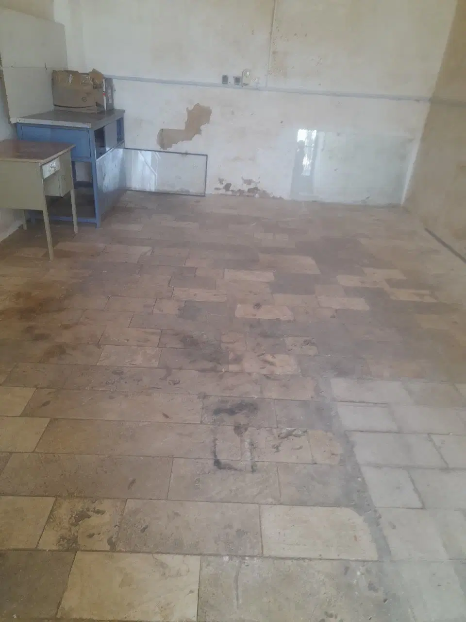 مغازه در خیابان تهران روبه روی خانه سازمانی