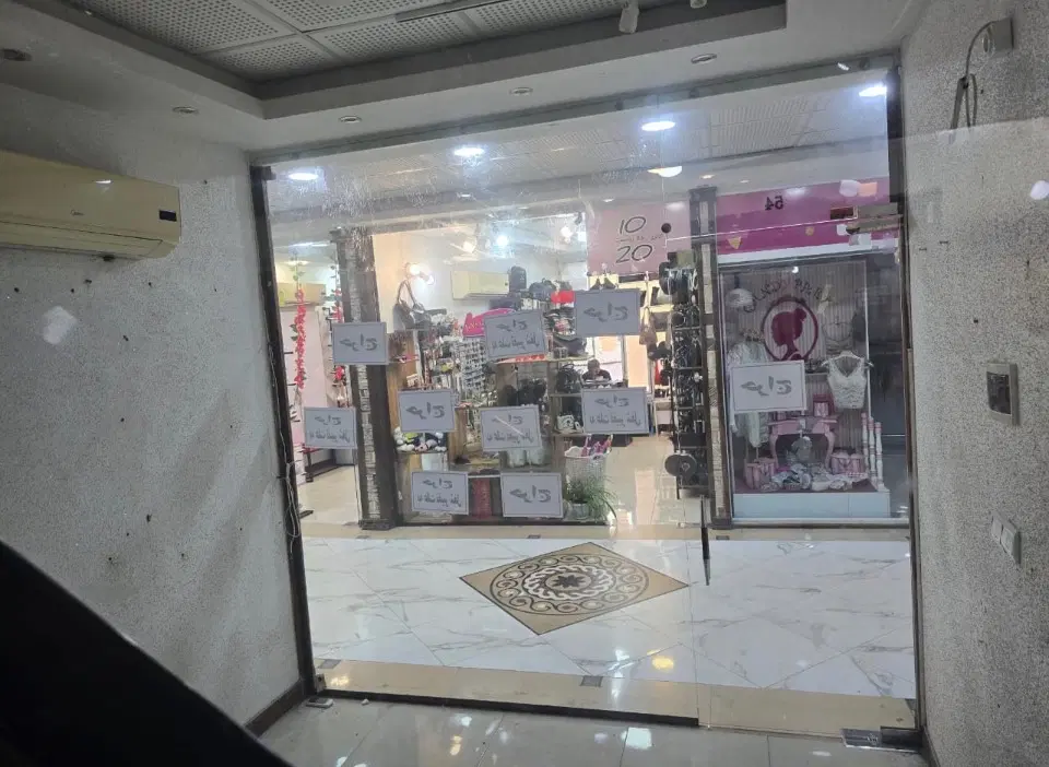 لاهیجان رهن و اجاره  مغازه 10 متری کوچه برق
