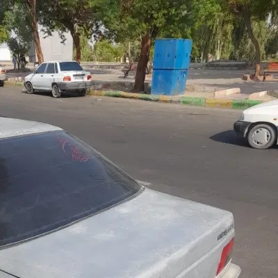 زمین فروشی