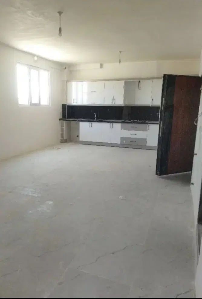 ۸۰ متری دوخوابه با پارکینگ آسانسور