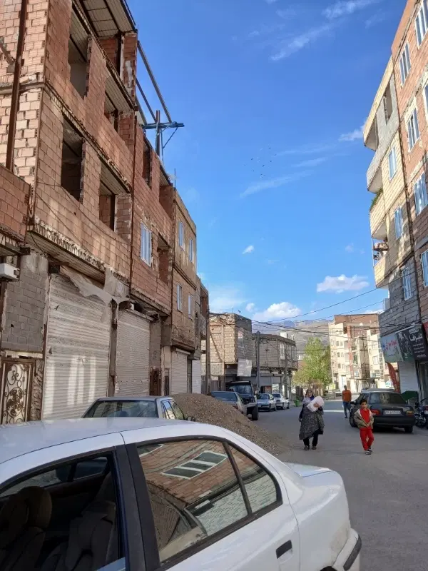 اپارتمان نیمه کاره