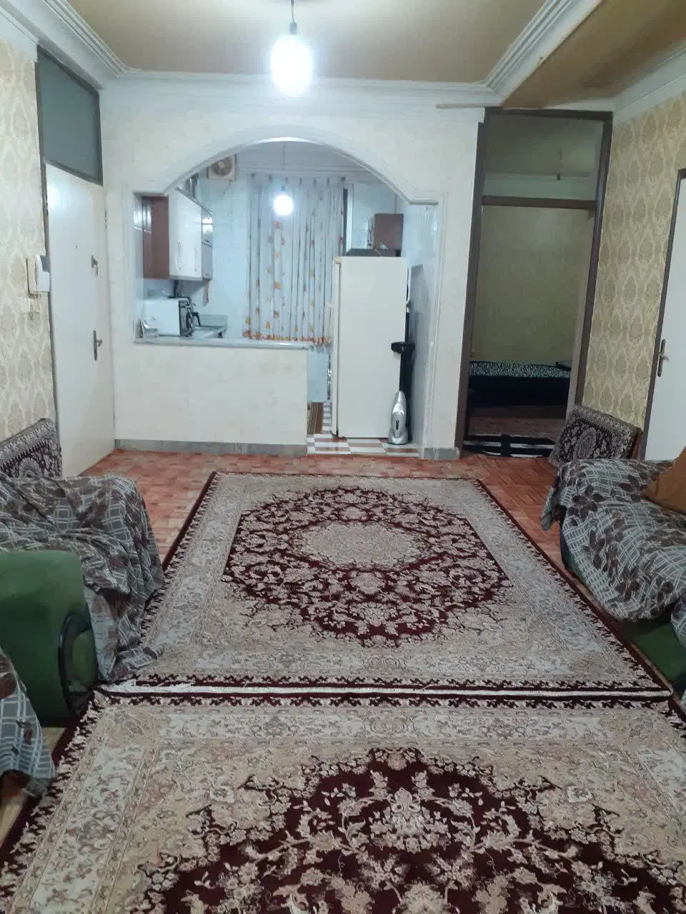 آپارتمان آرام و خلوت- دسترسی نزدیک به کمربندی غربی