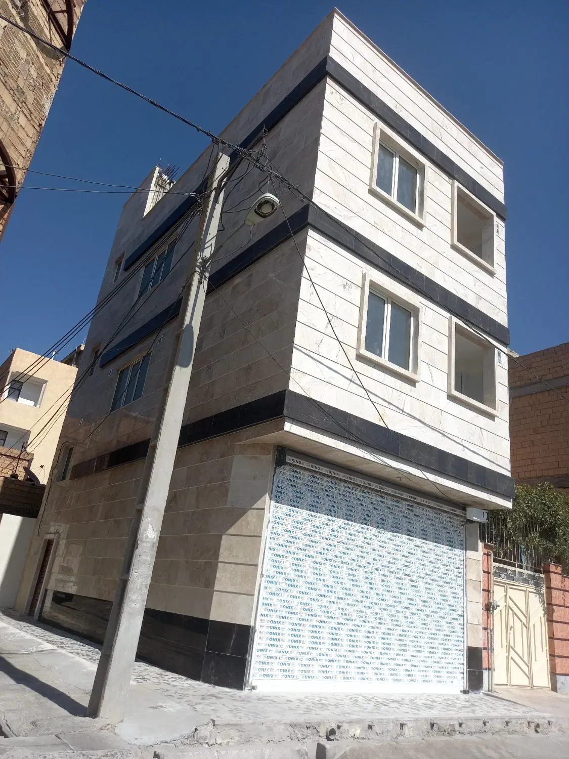 سه طبقه نوساز خام دونبش بر۶ تجاری