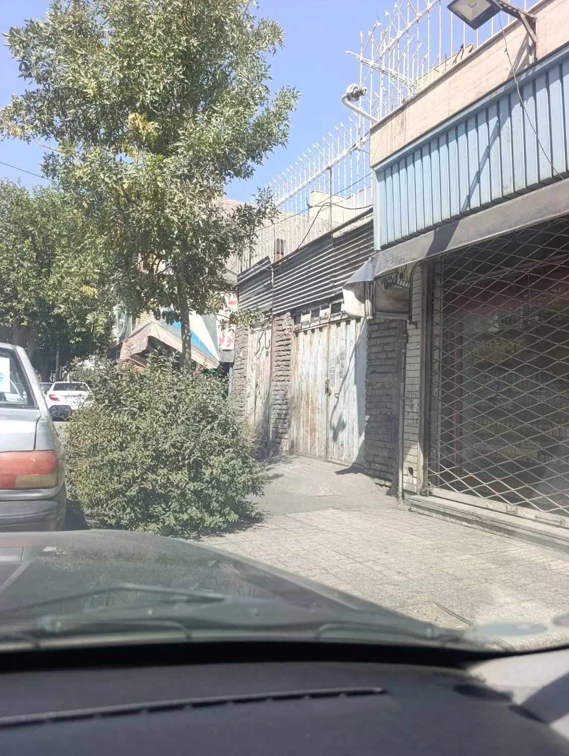 مغازه ۸۲ متر حاشیه سلیمانی منش میهن تور