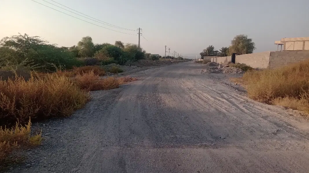 سه هزار متر زمین بر خیابان اصلی جاده تصفیه خانه