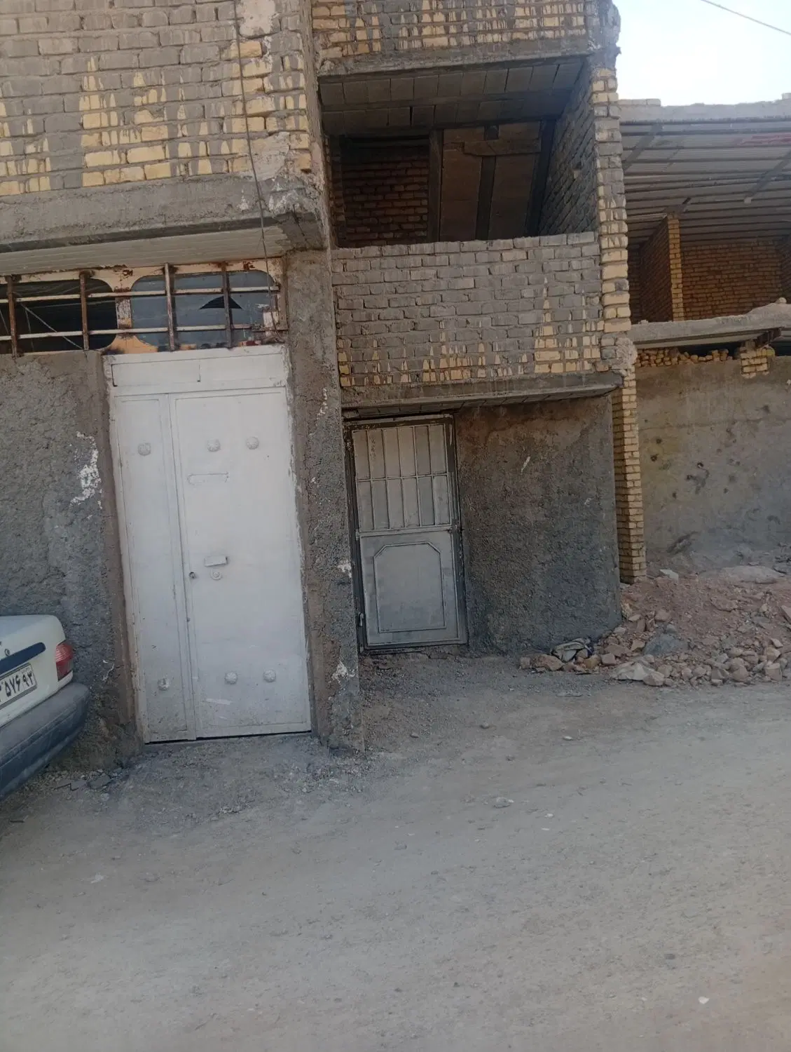 اسکلت دوطبقه