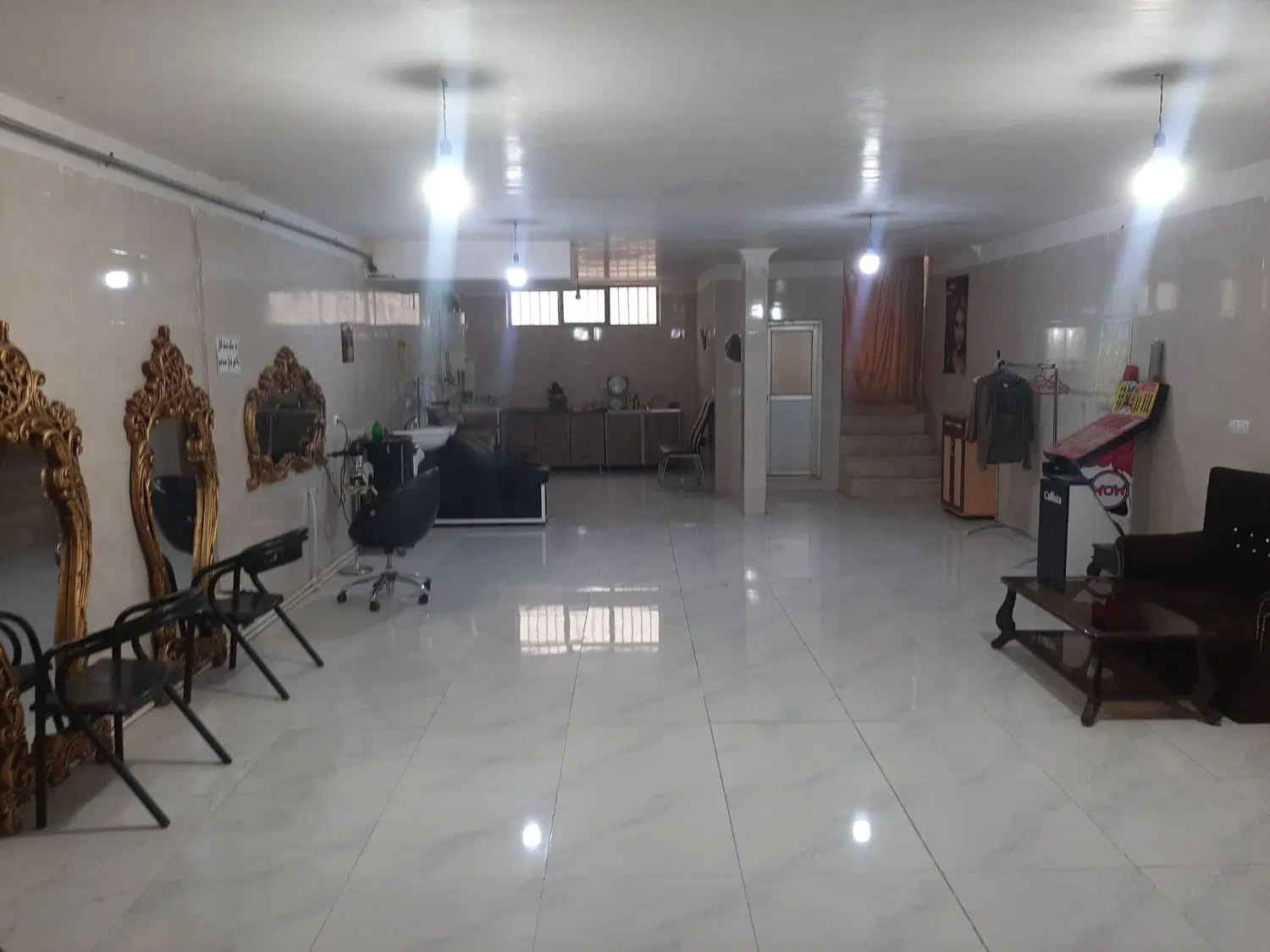 رهن اجاره زیر زمین ۱۰۰ متری سالن