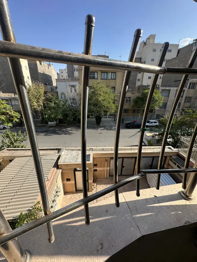 آپارتمان تک واحدی ۱۳۵ متری
