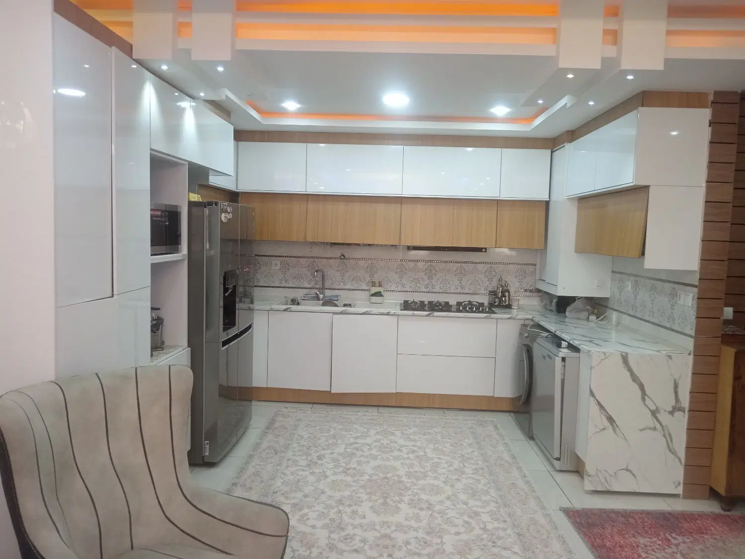 دو خواب خیلی لوکس باهنر